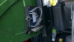 Barely a trace in the field, complete reliability in the system: binder connectors in TerraCare’s tyre pressure control system